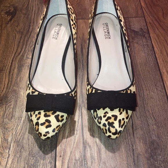 Leopard/Cheetah Print Heels - Picture 2 of 7